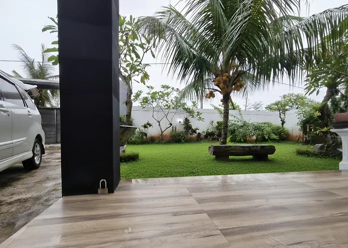 2 Bed Spacious Family House With Garden View Ferienhaus Jembrana