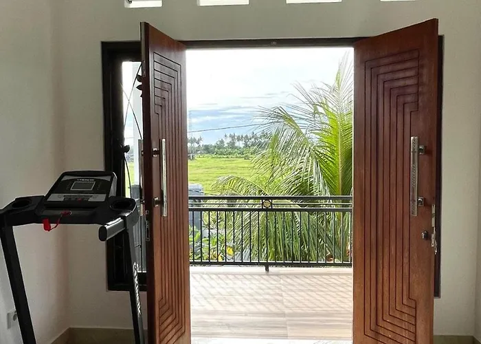 2 Bed Spacious Family House With Garden View *
